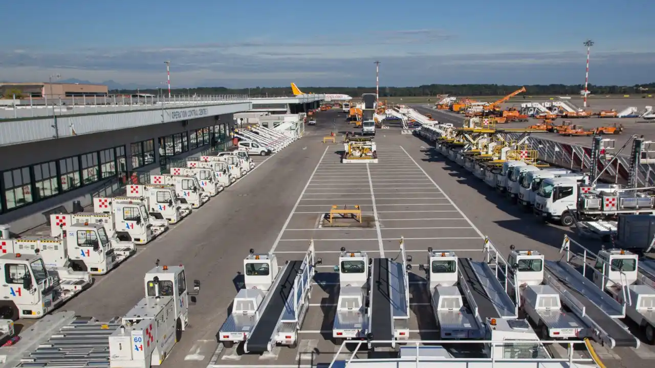 Miami North Terminal passenger services