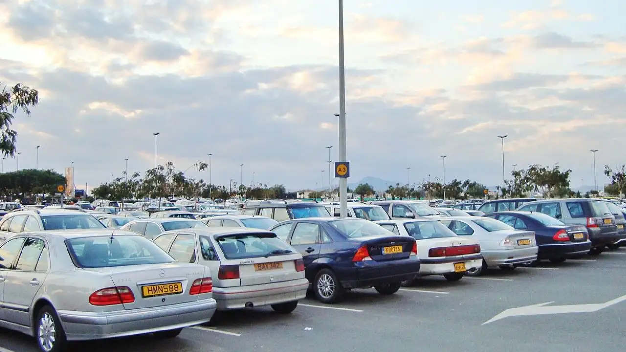 How to reserve parking at Miami International Airport step-by-step