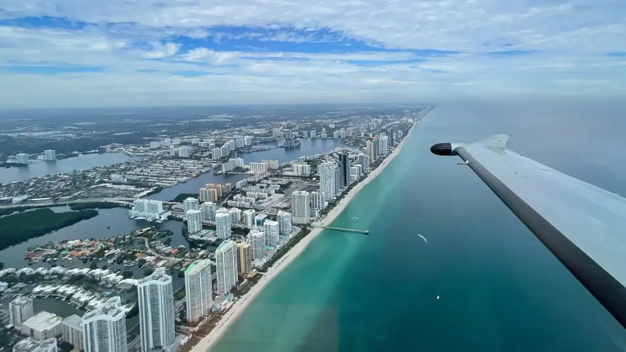 Miami Airport to Miami Beach distance and travel time.