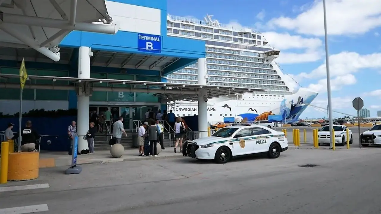 Shuttle bus on the road providing transportation from MIA Airport to the Miami Cruise Port