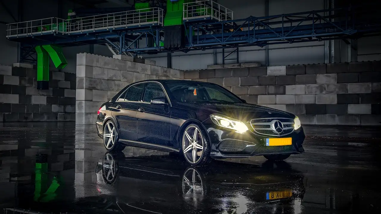 Classe_E_at_Europcar_Rental