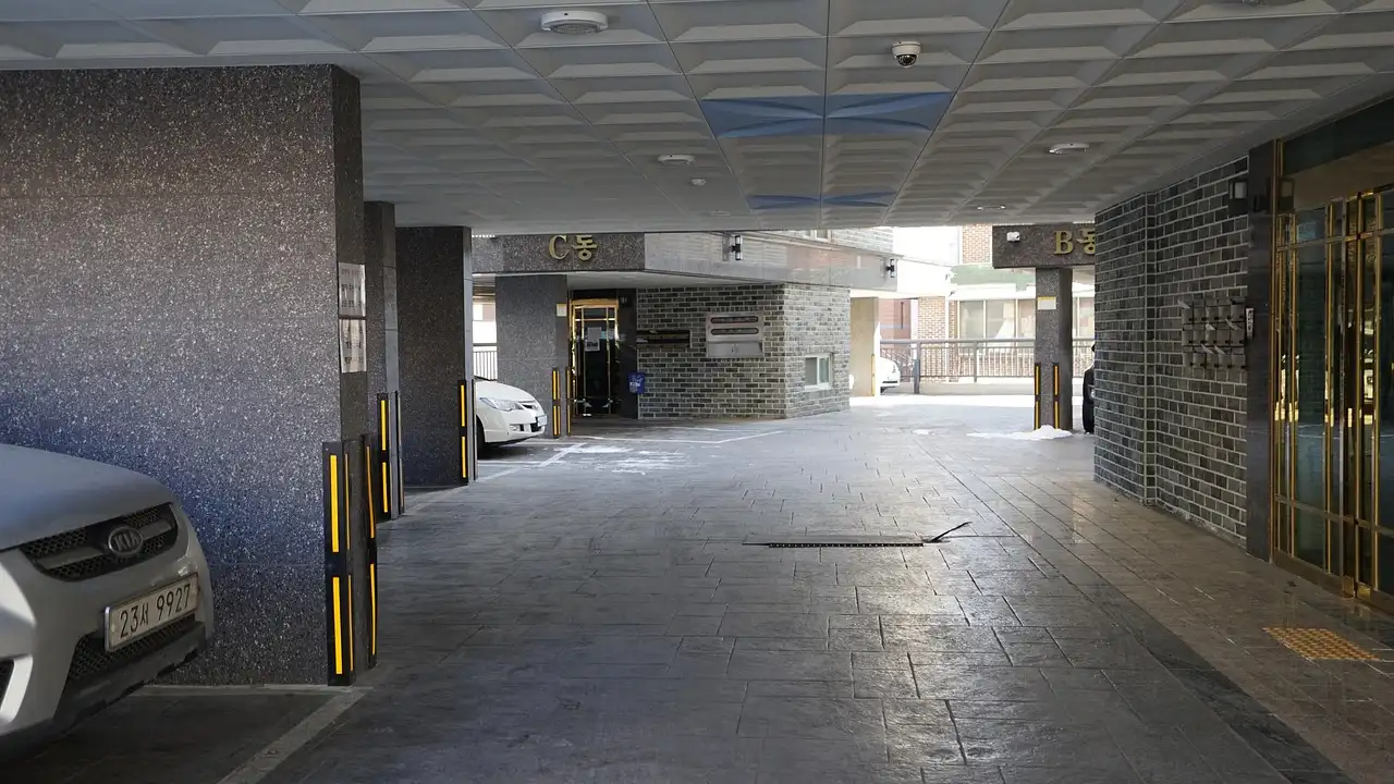 car rental companies at the airport