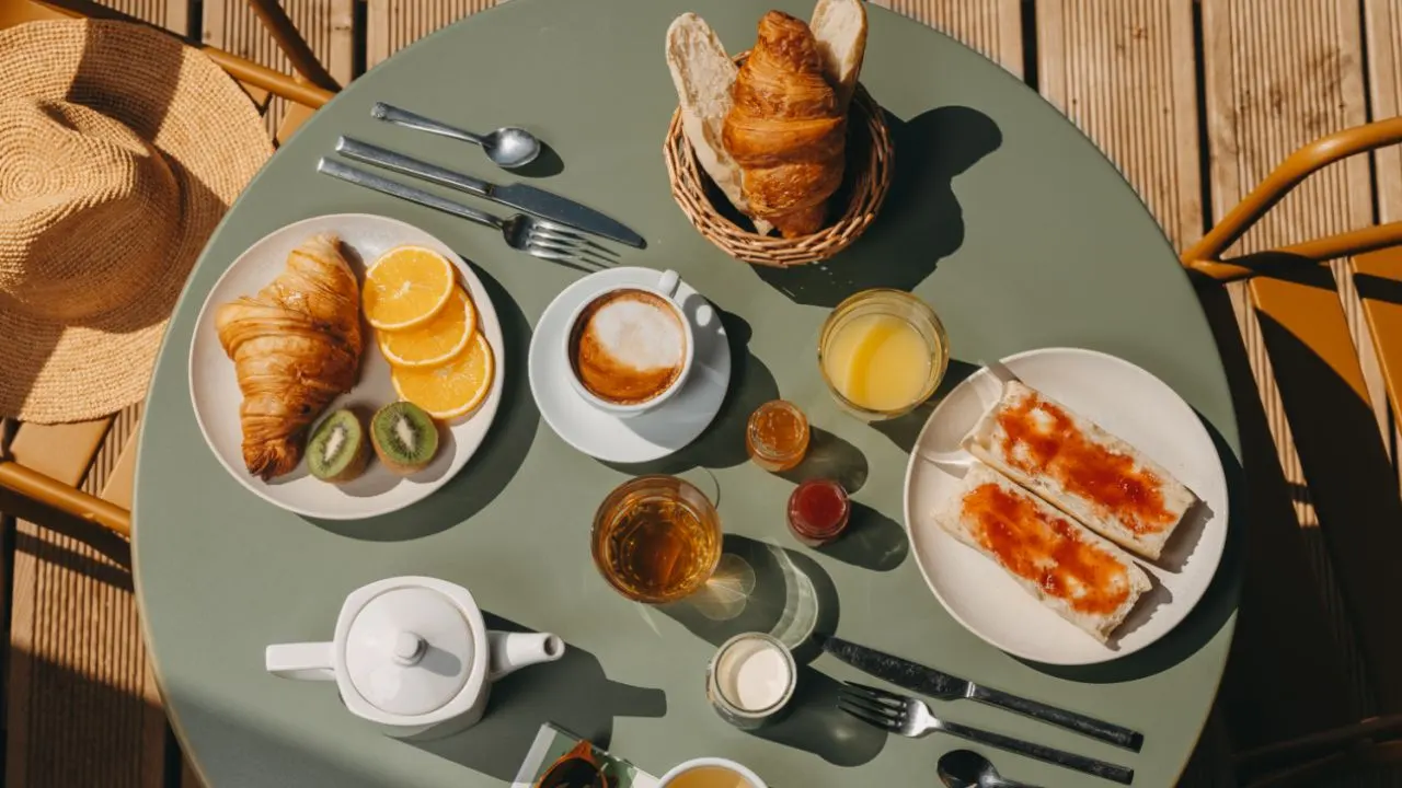 Cuban cuisine at Café Versailles Miami