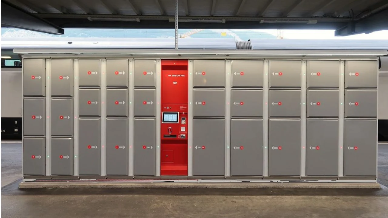 Miami International Airport Locker