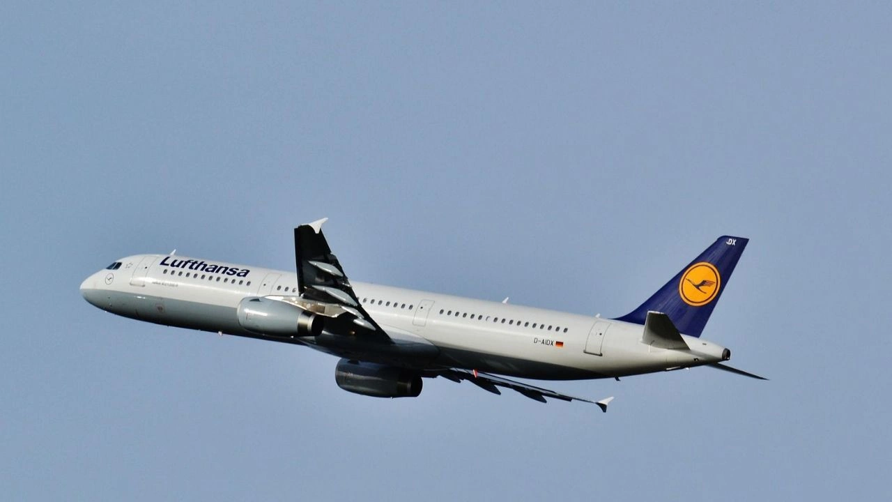 Lufthansa Terminal Miami arrival and departures