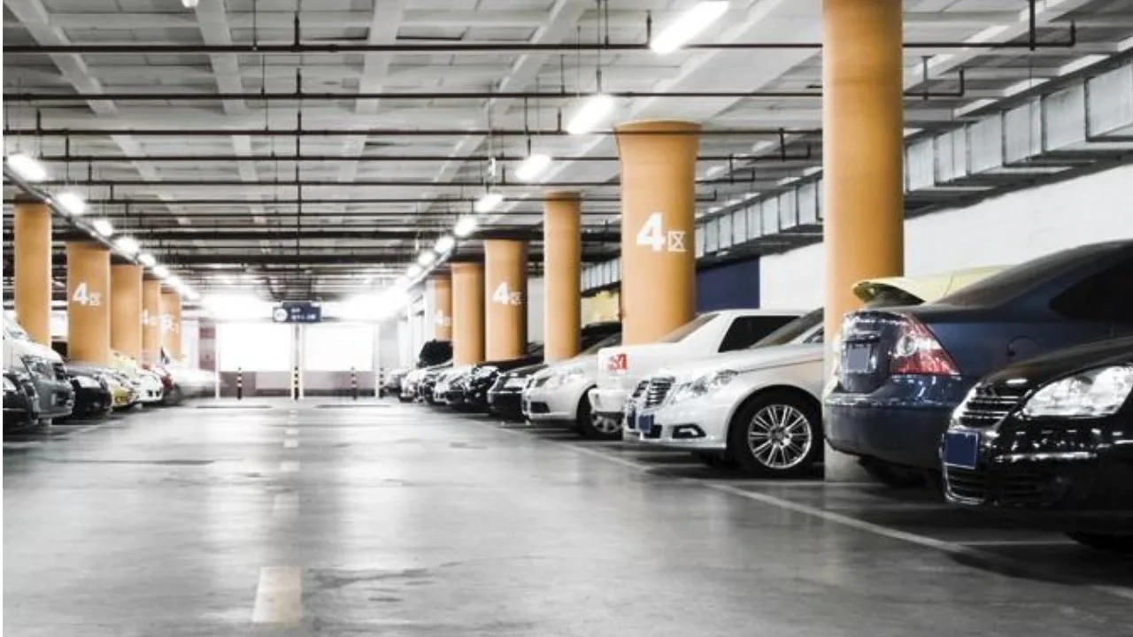 Iberia terminal parking transportation options
