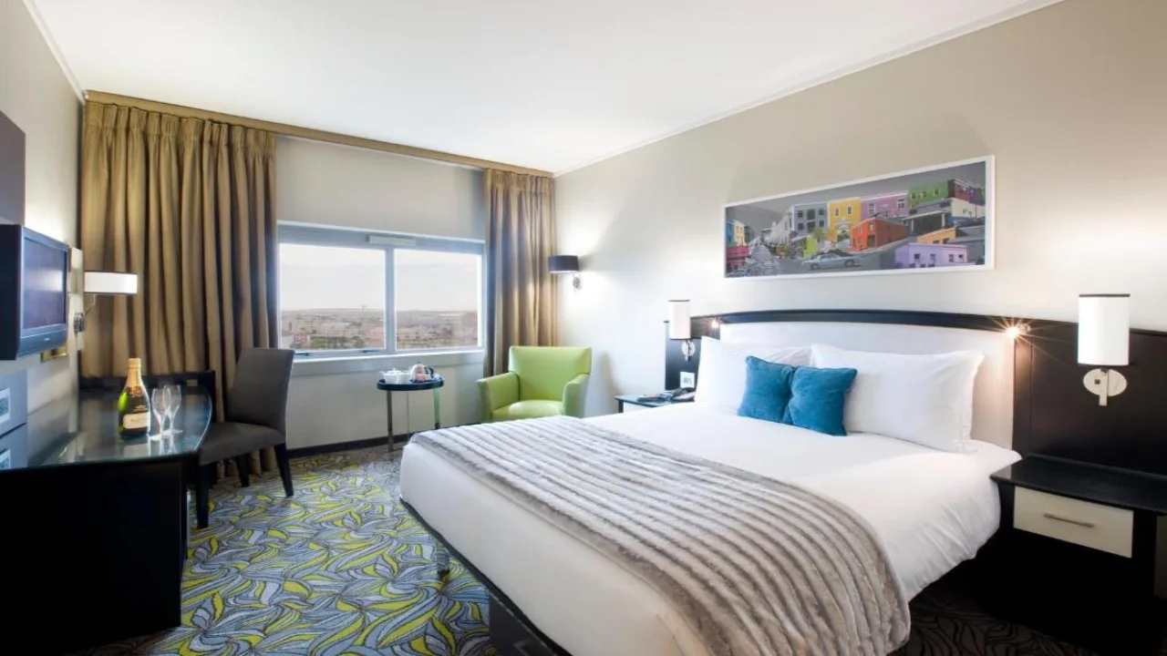 Standard Queen Room