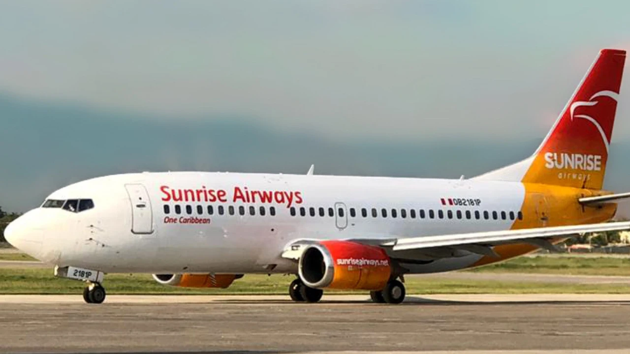 Imagesunrise Airways Terminal At Miami International Airport (Mia)